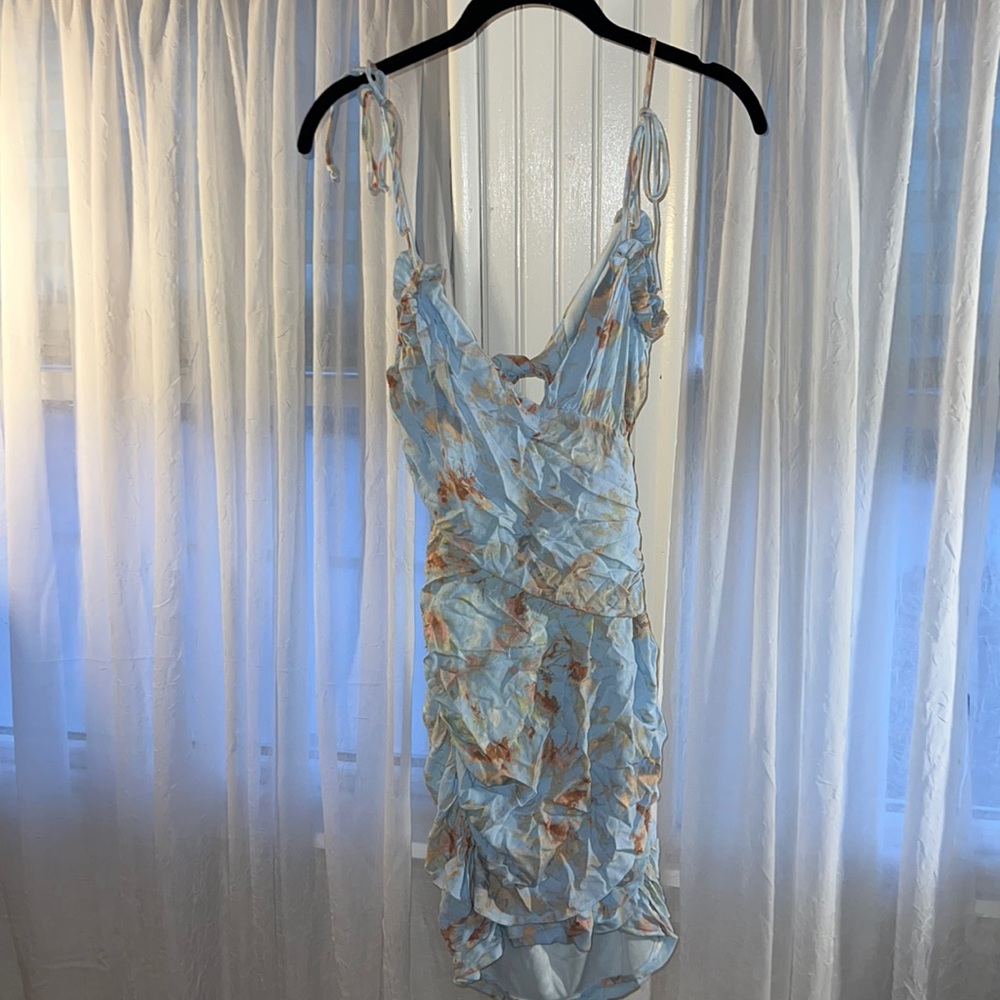 I I blue dress